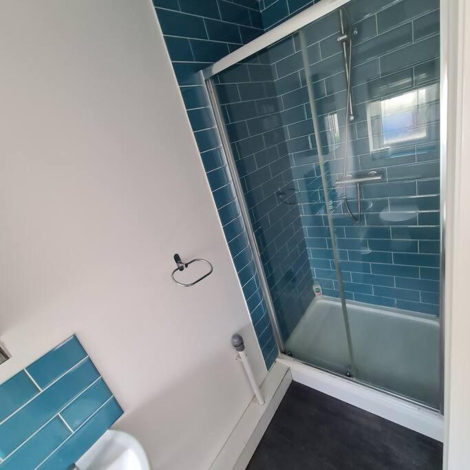 Groundfloor One Bedroom Apartment Райд Экстерьер фото
